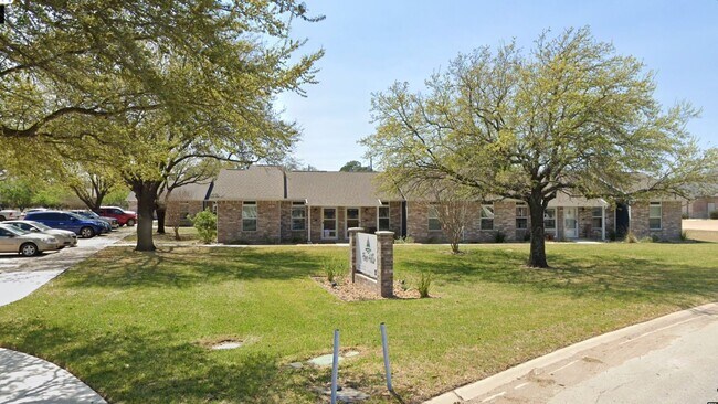 Building Photo - 112 Dixon Dr Rental