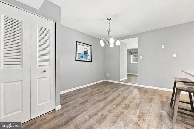 Photo - 106 Woodside Cir