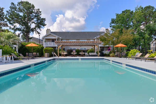 Building Photo - Cypress Pointe Apartment Homes