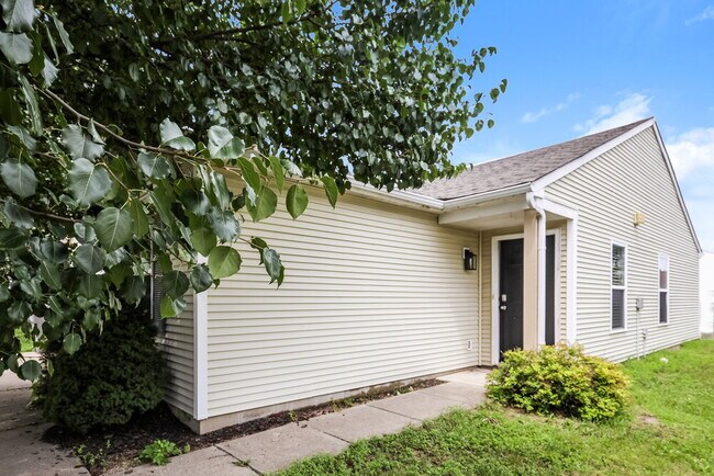 Photo - 6715 Everbloom Ln