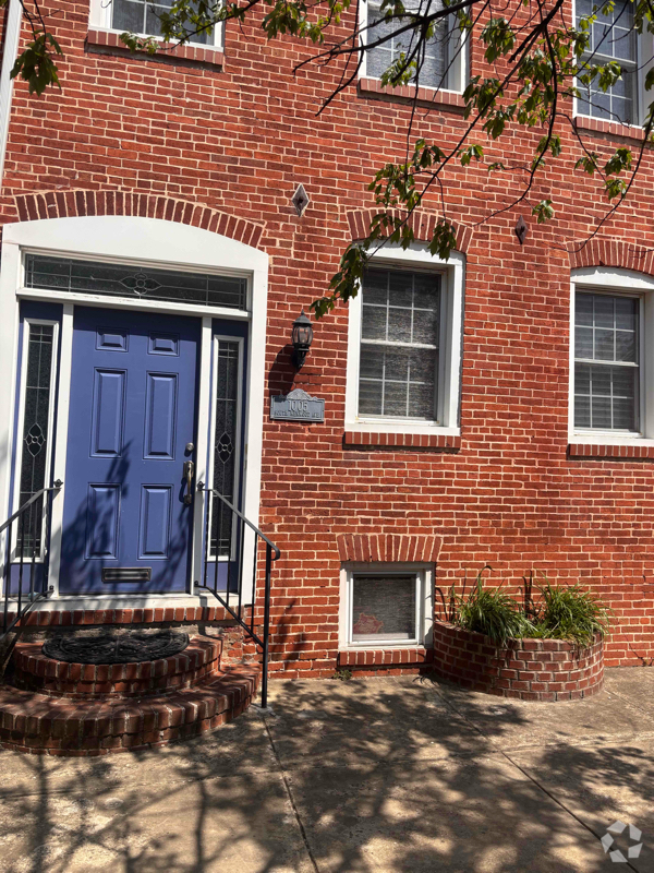 Building Photo - 1005 S Kenwood Ave Unit A Rental