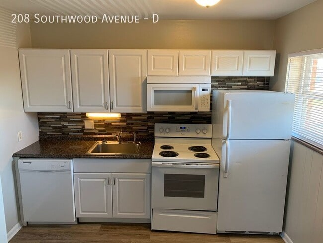 Photo - 208 Southwood Ave Unit D