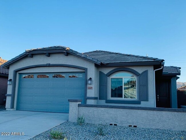 Gorgeous Brand New !! 4 Bed 2 bath single ... - Gorgeous Brand New !! 4 Bed 2 bath single ... House