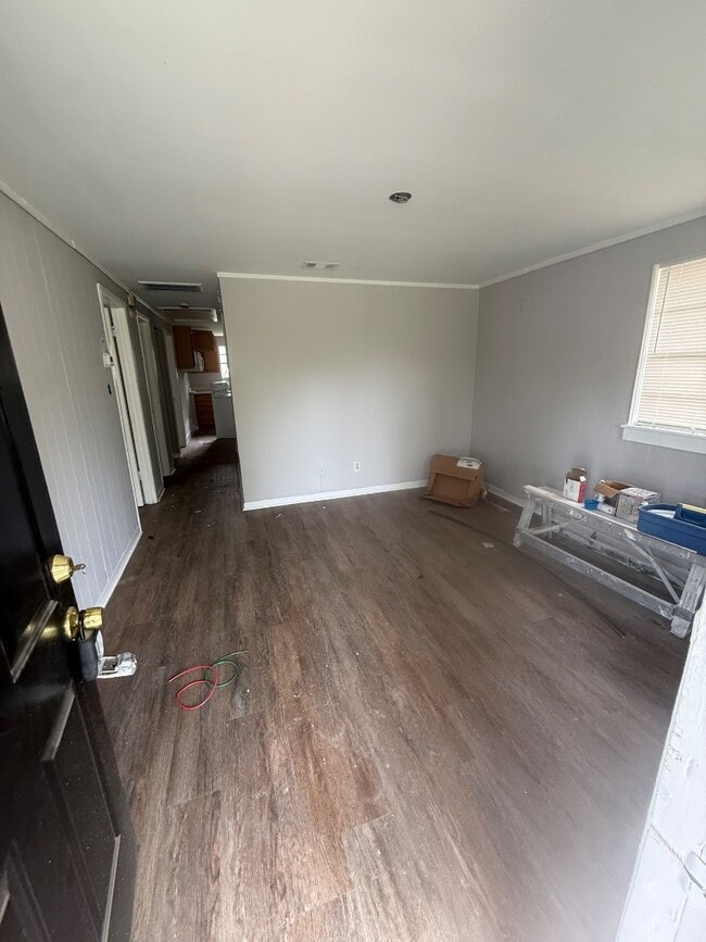 2107 Augusta Ave