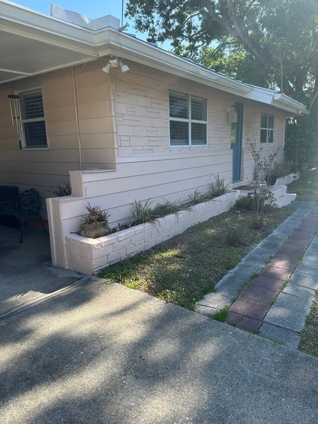 Photo - 3035 Hillview St (Sarasota, FL)