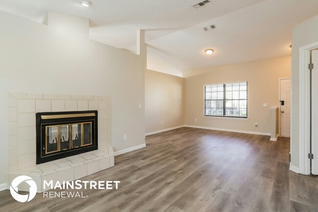 Photo - 7811 Collins Ridge Blvd E