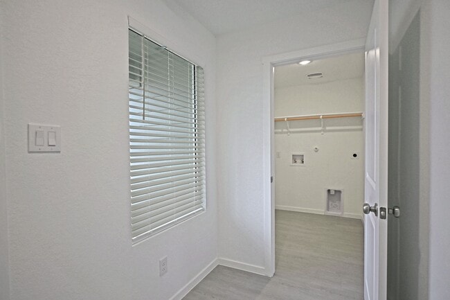 Photo - 2412 Shady Grv