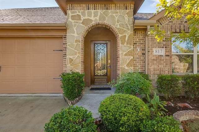 Photo - 817 Woodmark Dr