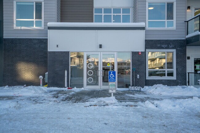 Photo - 33 Carringham Gate NW