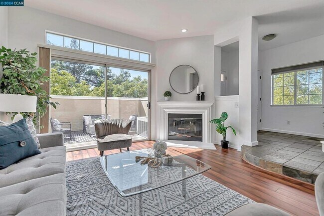 Photo - 618 Palomino Dr