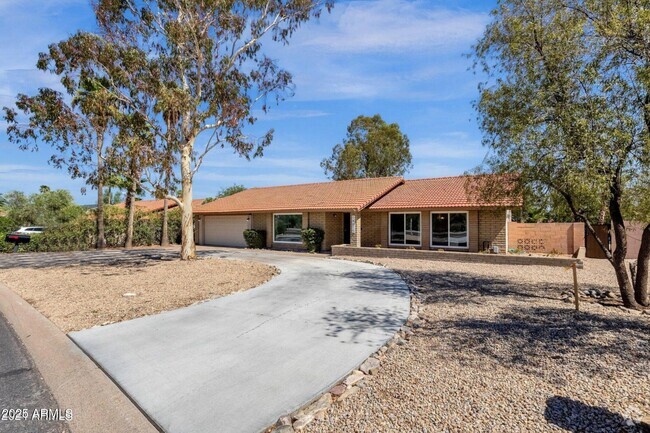 Building Photo - 14015 N Hampstead Dr Rental