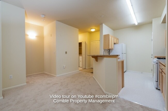 Photo - 503 225th Ln NE Unidad F105