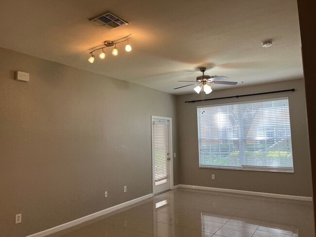 Photo - 6166 Stevenson Dr Unit 102