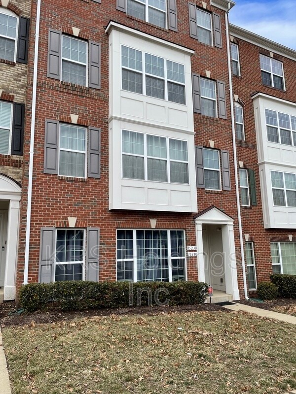 Photo - 15238 Torbay Way