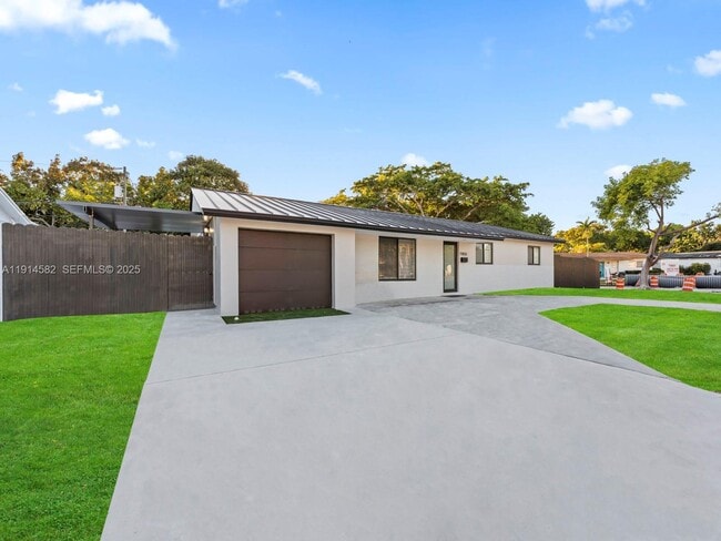 Photo - 19850 Franjo Rd