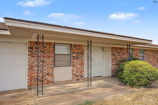 2310 Reilly Rd