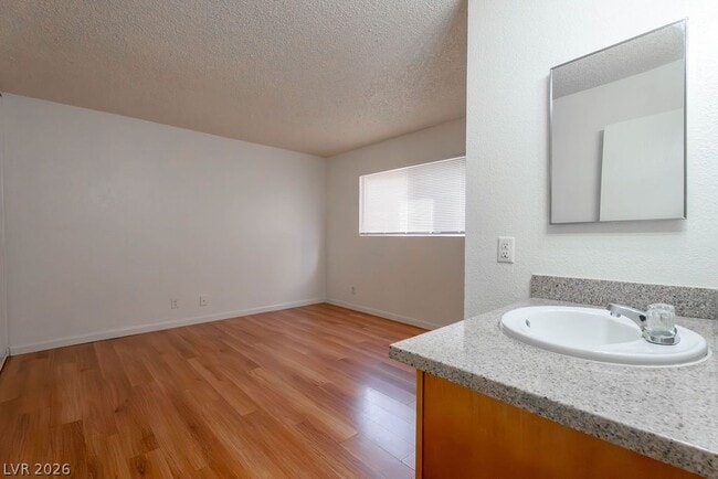 Photo - 5198 Greene Ln