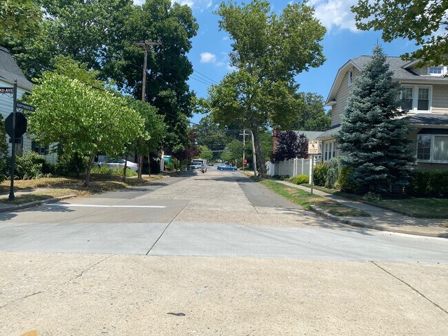 Street 2 - 40 Harvard Ave