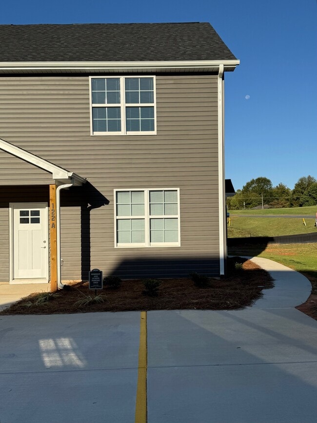 Photo - 122 Diver Dr