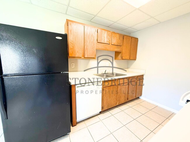 Building Photo - 2 bed, 1.5 bath townhome in Helena