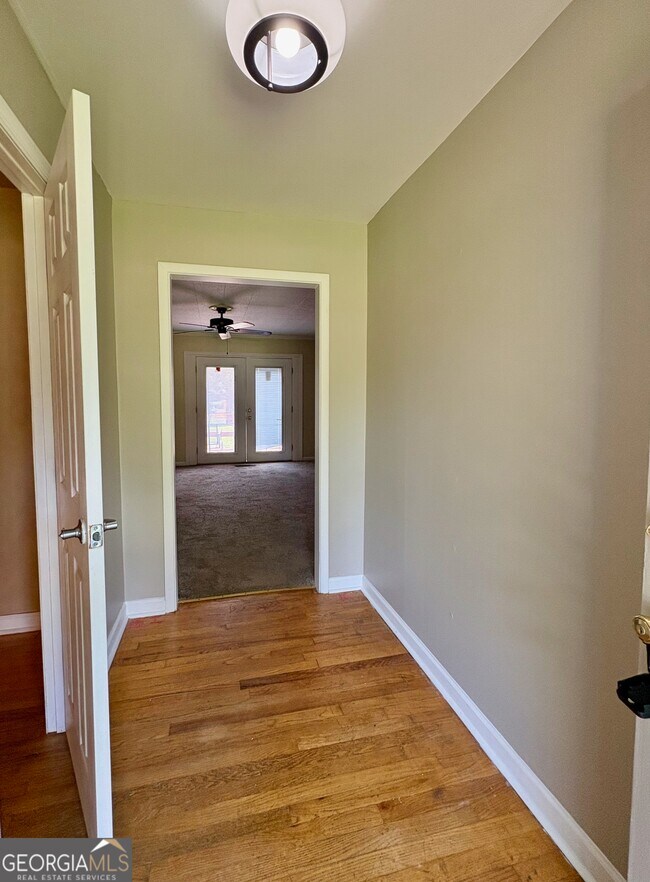 Photo - 94 Harris Dr