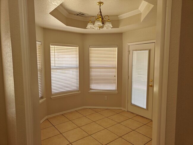 Photo - 809 Regiment Way