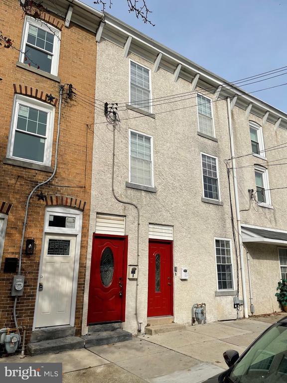 Photo - 204 Maple St