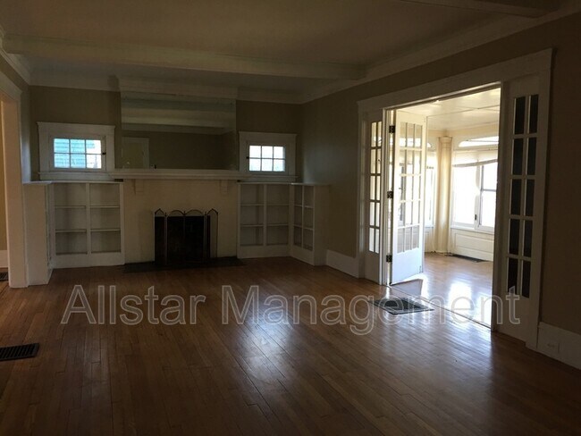 Photo - 3186 Whitethorn Rd