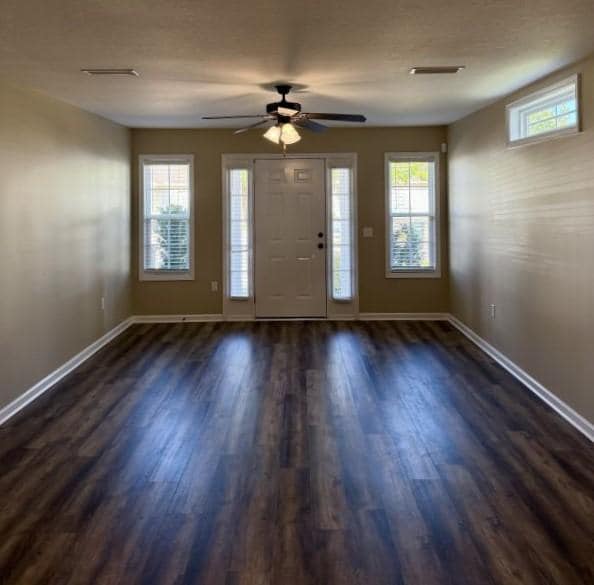 Photo - 118 Jasmine Cir