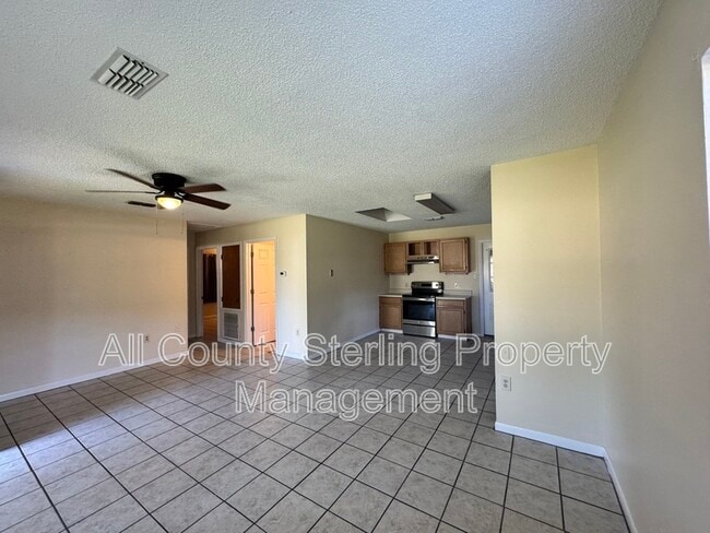Photo - 159 SW Elizabeth Ct