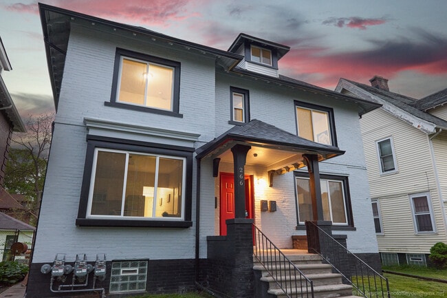 Front - 266 King St Unidad 1 W