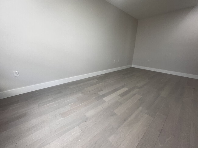 Photo - 425 Border Street