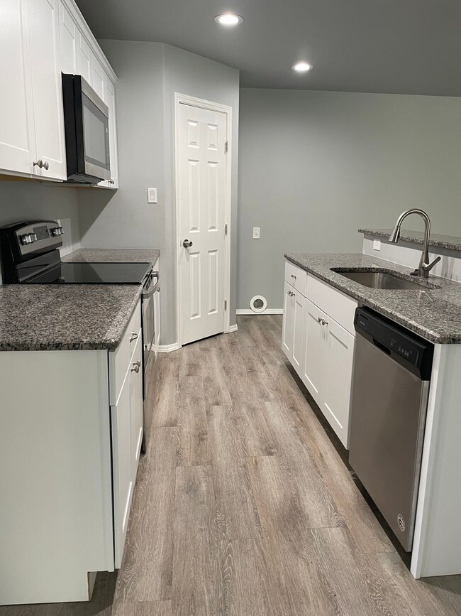 Photo - 1303 N. Colton- HW - FOR SALE Unit A