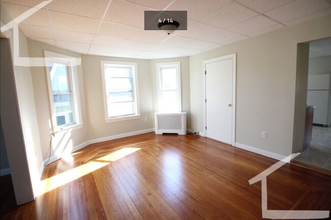 Photo - Beautiful Duplex (2nd&3rd Floor) Available 6/1/26 (Super Close to Tufts University)