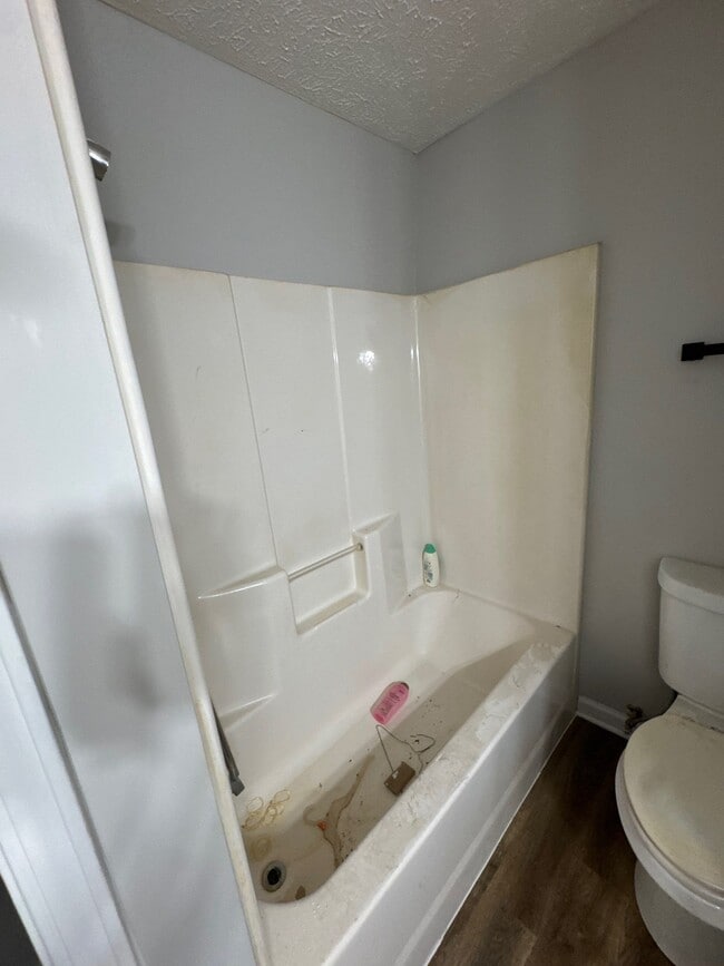 Photo - 811 Scott St