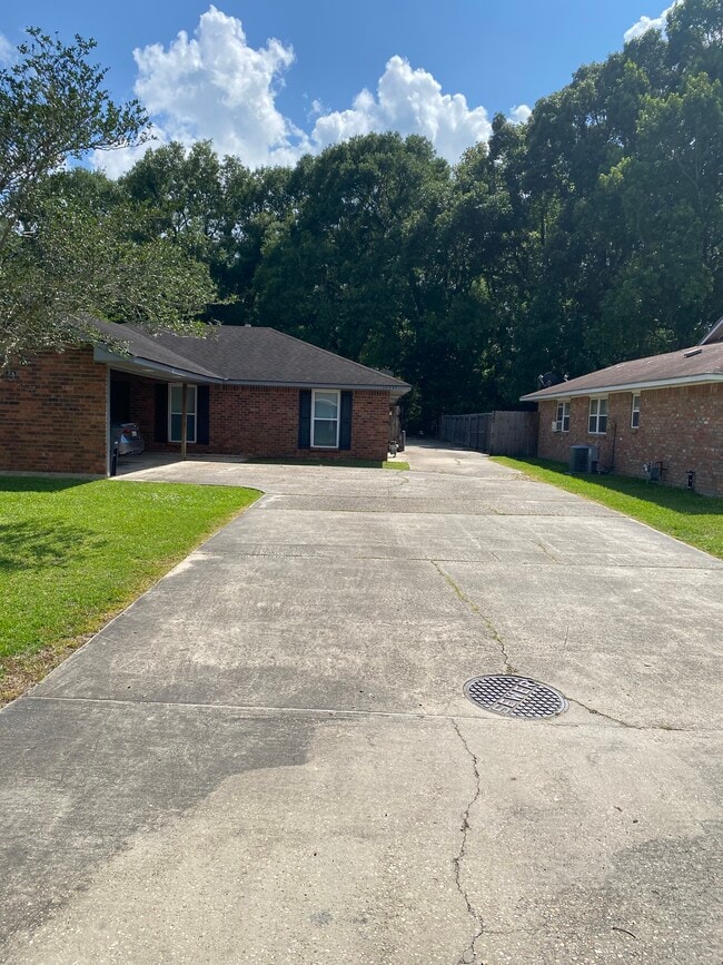 Photo - 10937 Carmel Dr