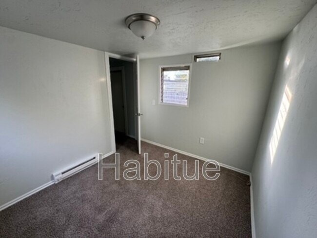 Photo - 2318 W Targee St