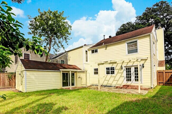 Photo - 2321 Sheridan St