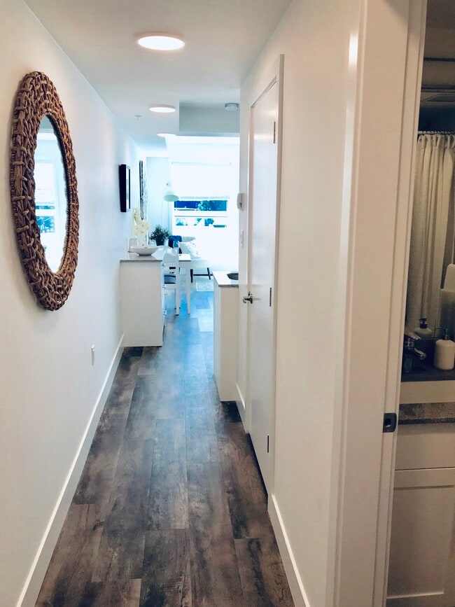 Building Photo - Beautiful, Bright,  Studio at Magnolia Unit 309