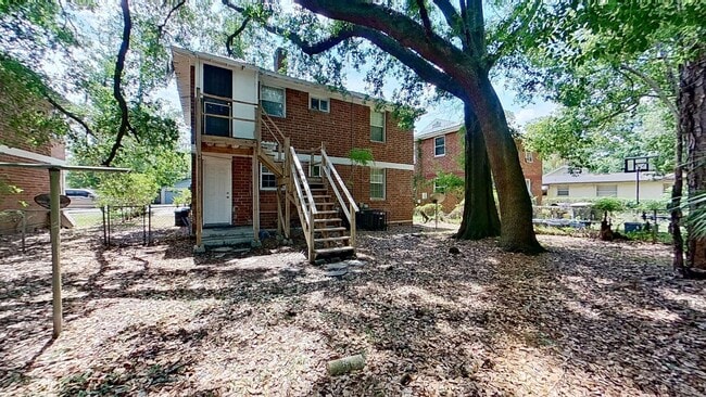 3233-3235 Post St