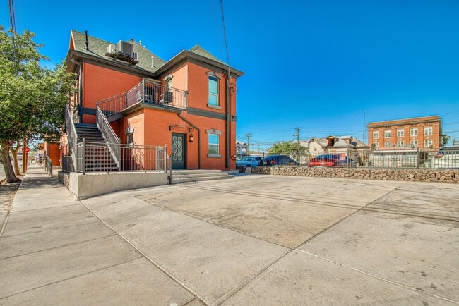 Photo - 702 Myrtle Ave Unit Attic Loft 3L