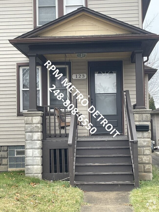 Building Photo - COMING SOON WYANDOTTE DUPLEX Rental