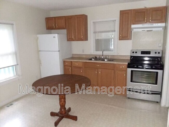 Photo - 712 Highland Ave