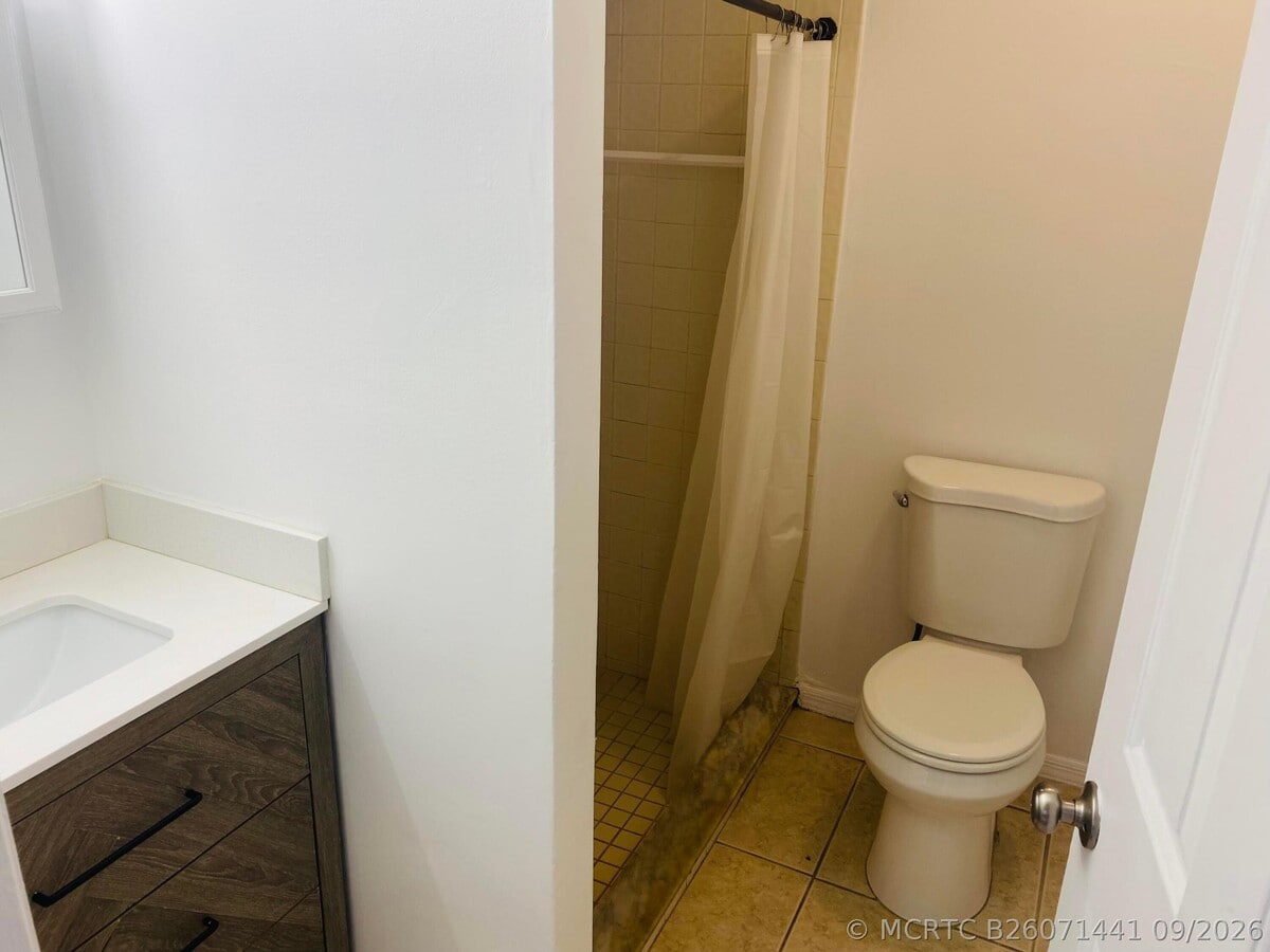 Photo - 1661 SE Lennard Rd