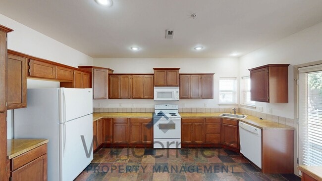 Photo - coll1100 Unit 1