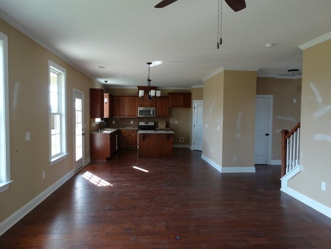 Photo - Sought After Crawford Creek