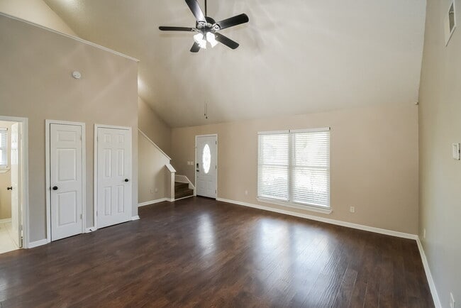 Photo - 12748 Beaubien Rd