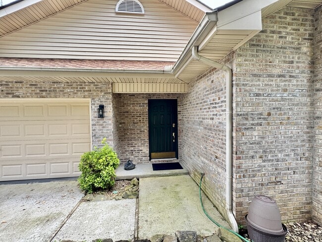 Photo - 124 Agoli Way
