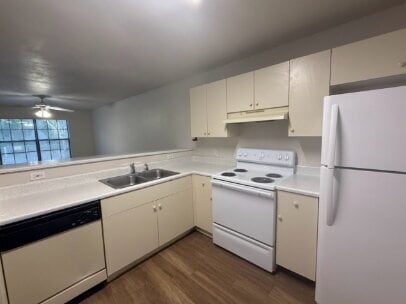 Photo - 2 Bedroom x 2.5 Bathroom NEWLY RENOVATED Apartment
