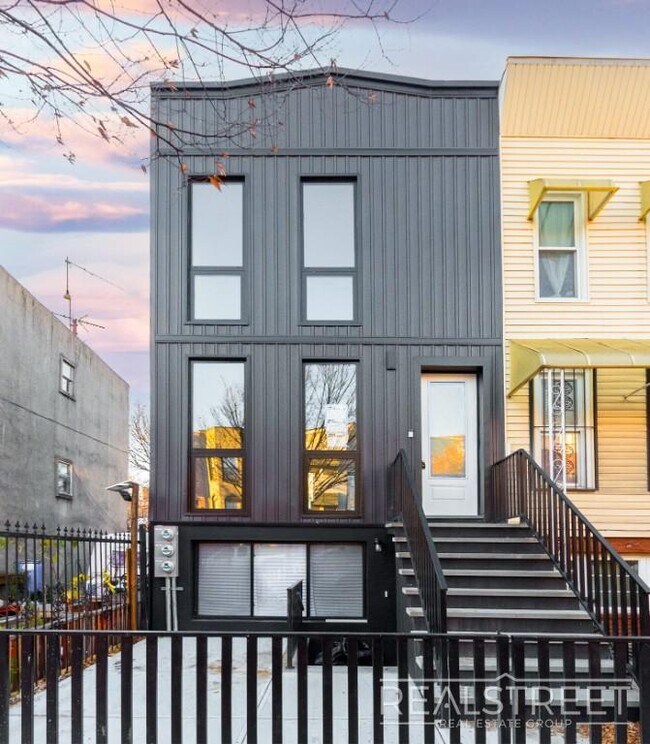 Photo - Newly Renovated 2 Bedroom in Bushwick